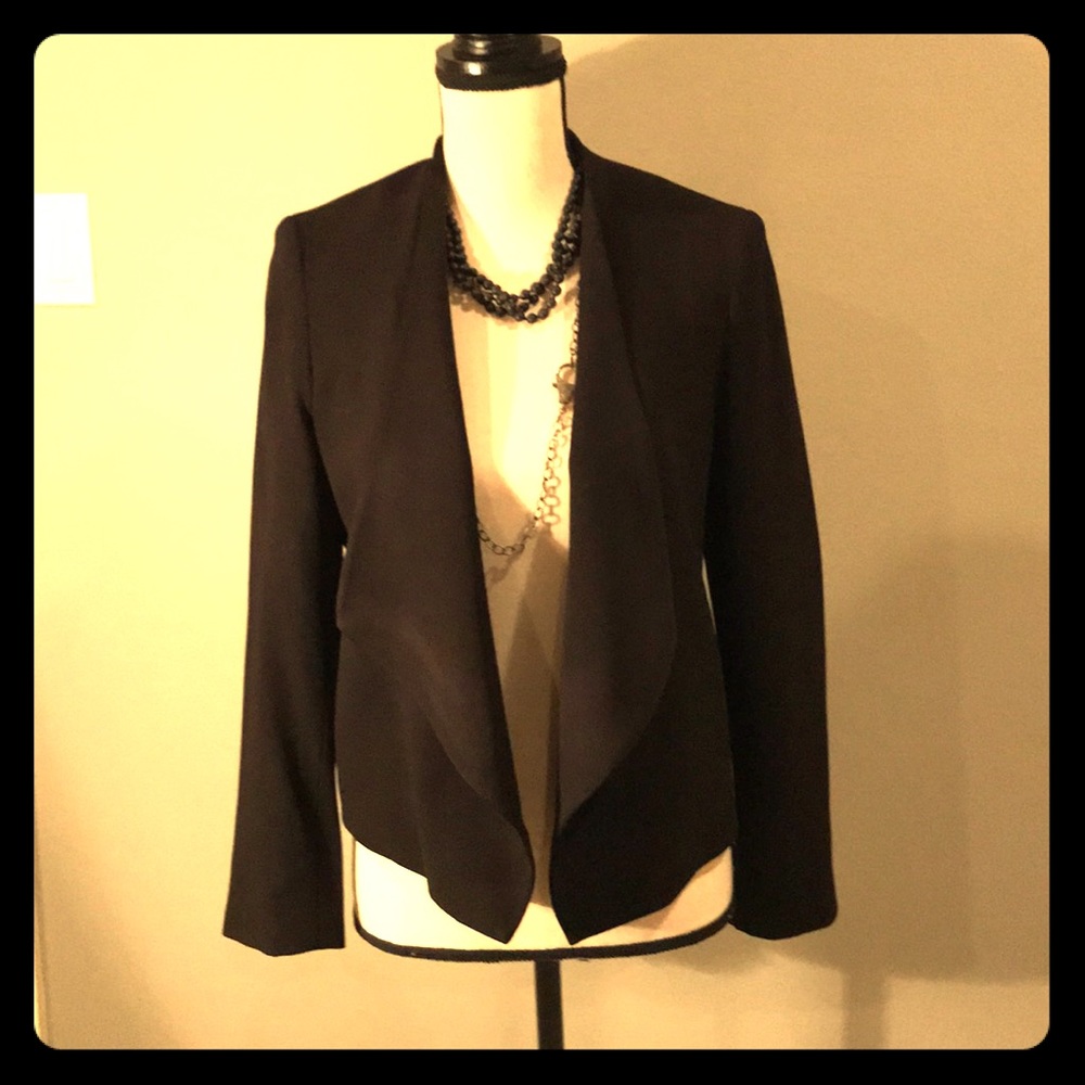 Alice and Olivia short open blazer
